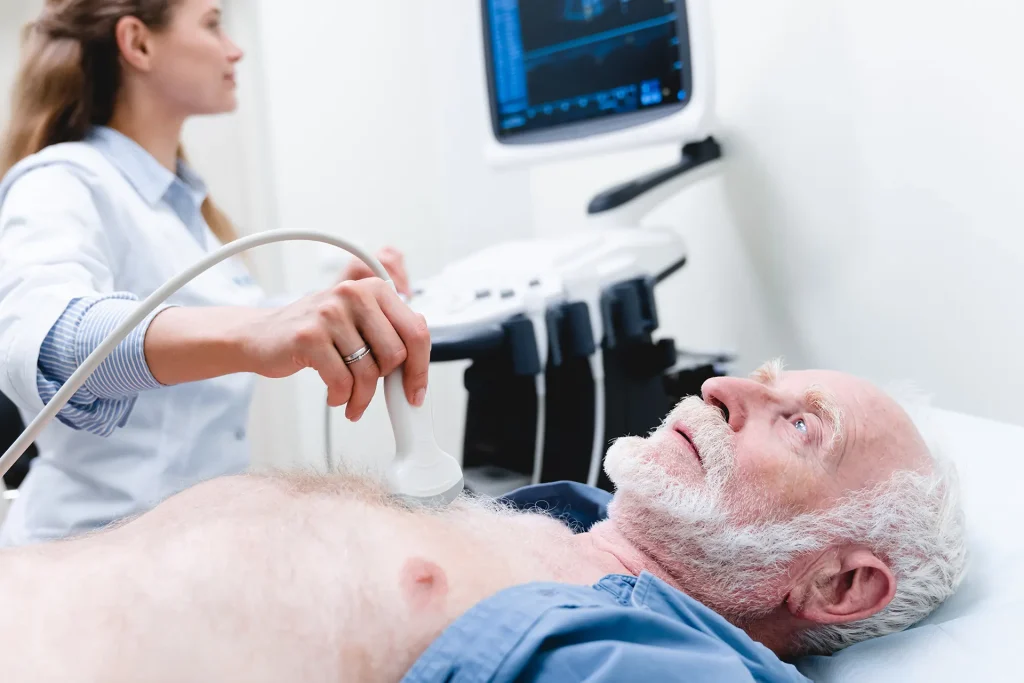 Ecocardiograma Transtorácico com Doppler Colorido em Águas Claras